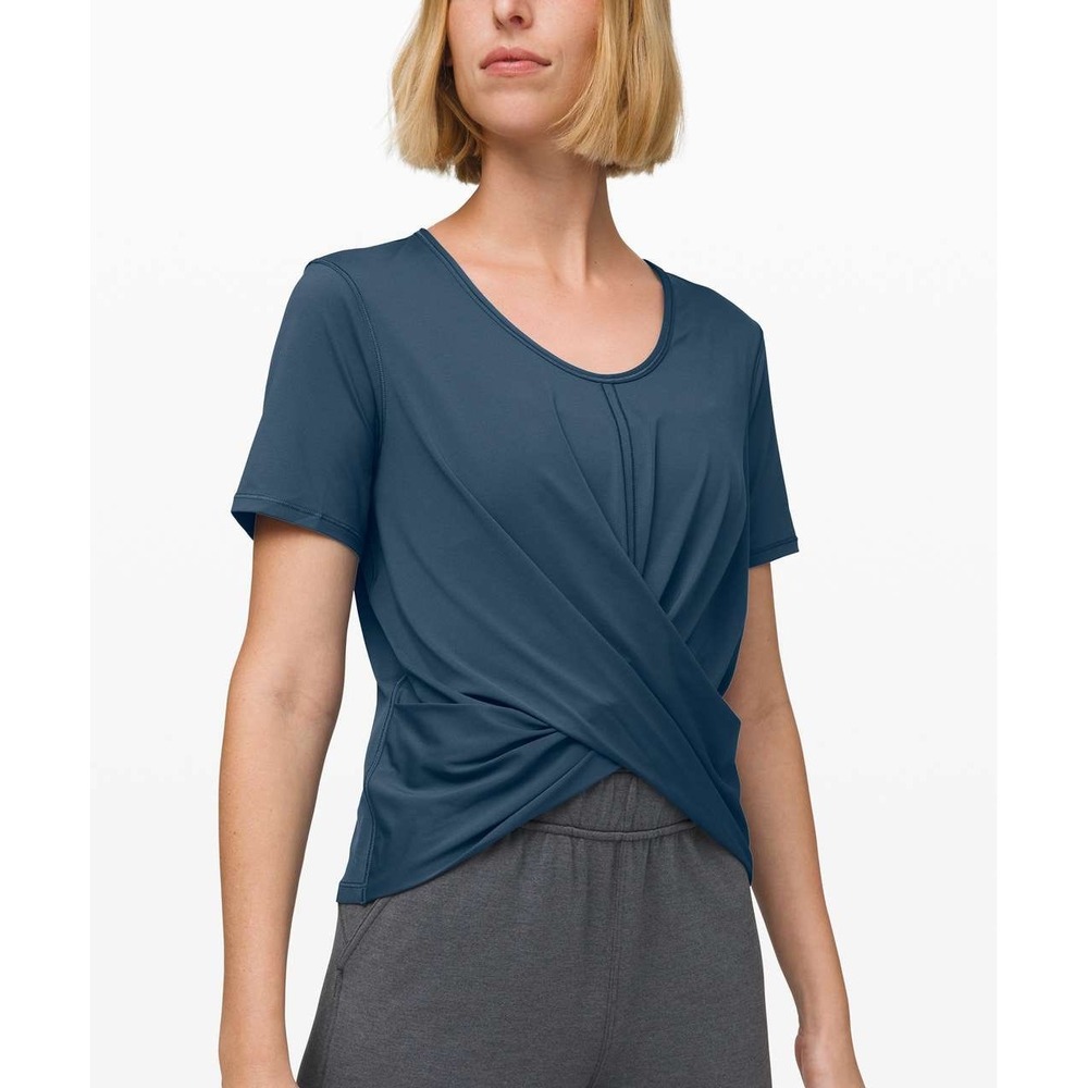 Lululemon Twist Front Short Sleeve Top Womens 6/8 Blue Gray‎ Wrap Front Athletic